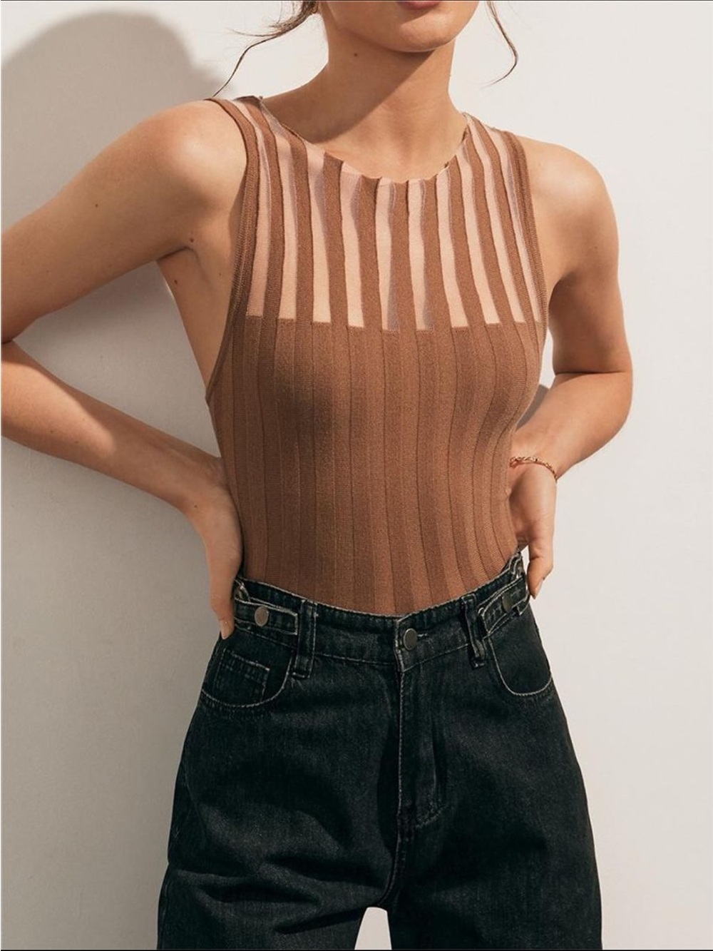 COMMENSE Sleeveless Brown Ribbed Mesh-Accent Tank Top